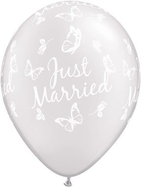 Qualatex Latexballon Just Married Butterflies-A-Round Pearl White 28cm/11" 25 Stück
